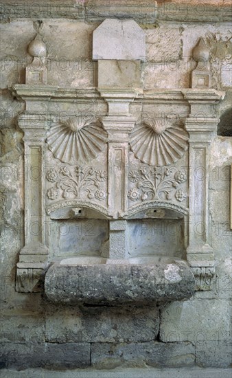 LAVAMANOS,DECORACION DE VENERAS Y VEGETALES-S XVI-RENACENTIS
AGUILAR DEL CAMPOO, MONASTERIO SANTA