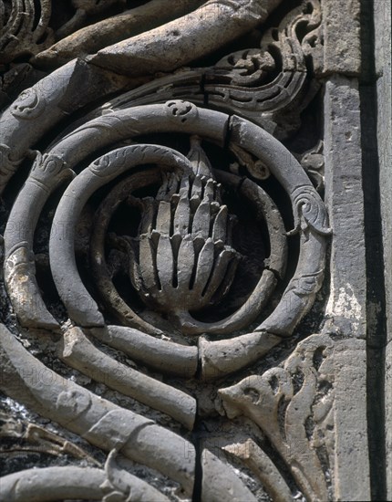 DET DECORACION FLORAL DEL MURO DE LA MEZQUITA-ARTE HINDU
DELHI, MEZQ QUWWAT-AL-ISLAM
INDIA