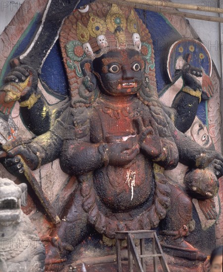 RELIEVE DEL DIOS KAL BHAIRAV AL QUE HAY QUE TEMER-POLICROMAD
KATMANDU, TEMPLOS
NEPAL

This