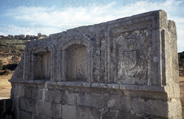 PUENTE DE JARAICEJO-S XV/XVII-DET CAPILLITAS CON RELIEVES
PROVINCIA, EXTERIOR
CACERES

This