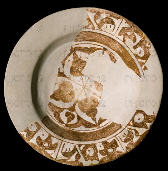 ATAIFOR DORADO DE MURCIA-DECORACION VEGETAL-S XII
MURCIA, MUSEO ARQUEOLOGICO
MURCIA

This image