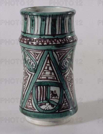 BOTE DE FARMACIA VIDRIADO Y DECORADO AL MODO ARABE DEL S XV-ARTE POPULAR
TERUEL, COLECCION