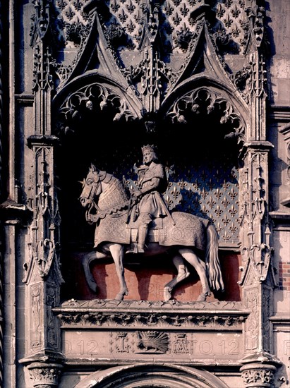 EXTERIOR-ALA NORTE-PORTADA:DET ESCULTURA DE LUIS XII A CABALLO
BLOIS, CASTILLO
FRANCIA