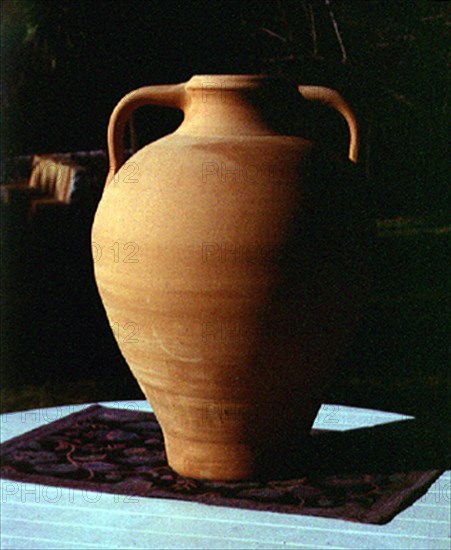 CANTARO CON DOS ASAS - CUELLO CORTO Y ANCHO - CERAMICA  PARA AGUA SIN VIDRIAR
FUENTES DE EBRO,