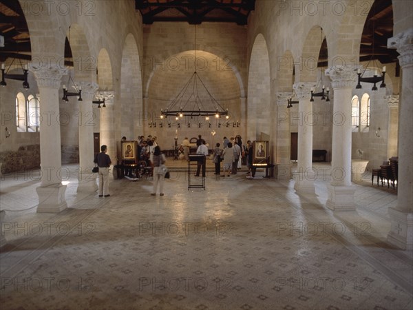 INTERIOR-VISTA GENERAL-RECONSTRUIDA IMITANDO LA CAPILLA DEL S V-SUELO DE MOSAICOS