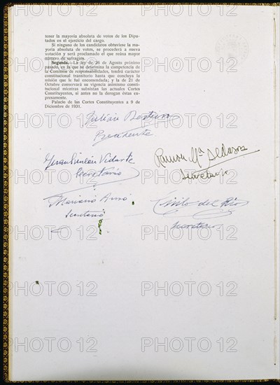 CONSTITUCION DE LA REPUBLICA ESPAÑOLA-PAGINA CON FIRMAS 9/12/1931
MADRID, CONGRESO DE LOS