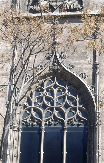 COMPTE PERE
EXTERIOR- ARCO APUNTADO DE UNA PUERTA- GOTICO FLAMIGERO S XV
VALENCIA,