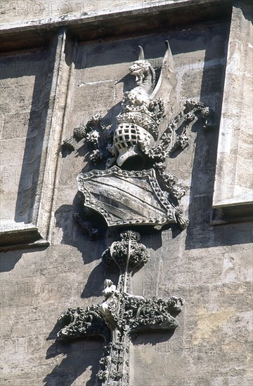 COMPTE PERE
EXTERIOR-REMATE Y ESCUDO- DECORACION-GOTICO FLAMIGERO S XV
VALENCIA,