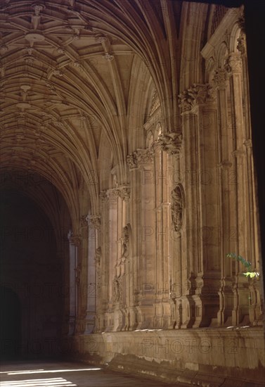 CLAUSTRO DE LOS CABALLEROS- ESTILO GOTICO FLORIDO- 1517-1528
NAJERA, MONASTERIO SANTA MARIA