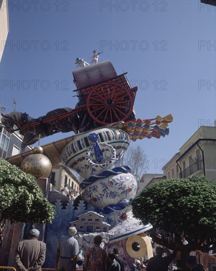 FALLA EN LAS FIESTAS DE SAN JOSE
DENIA, FALLAS DEL 2000
ALICANTE

This image is not