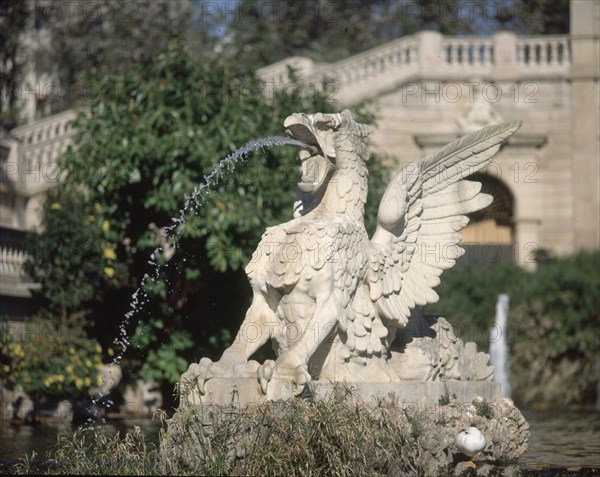 DETALLE DE LA ESCULTURA DE UN DRAGON EN LA CASCADA MONUMENTAL EN LA QUE TRABAJO GAUDI
BARCELONA,