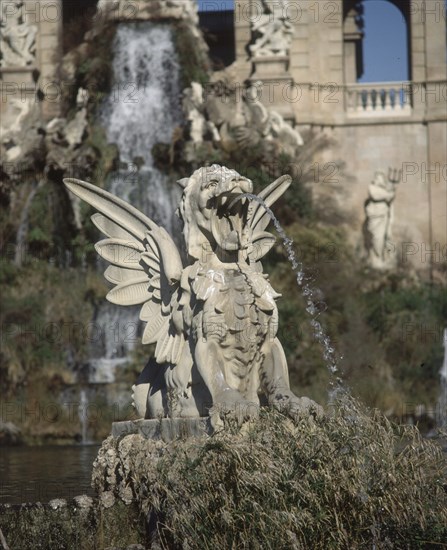 DETALLE DE LA ESCULTURA DE UN DRAGON EN LA CASCADA MONUMENTAL EN LA QUE TRABAJO GAUDI
BARCELONA,