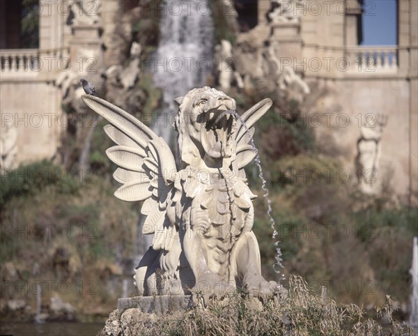 DETALLE DE LA ESCULTURA DE UN DRAGON EN LA CASCADA MONUMENTAL EN LA QUE TRABAJO GAUDI
BARCELONA,