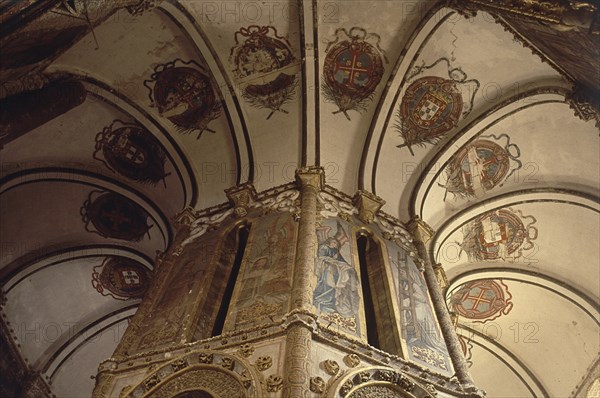 INTERIOR DE LA IGLESIA - S XII MODIFICADA EN EL S XVI - ROTONDA DE LOS TEMPLARIOS - CORO