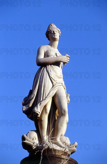 ESTATUA DE LA MARIBLANCA - REPLICA DE LA ORIGINAL QUE SE ENCUENTRA EN EL MUSEO MUNICIPAL
MADRID,