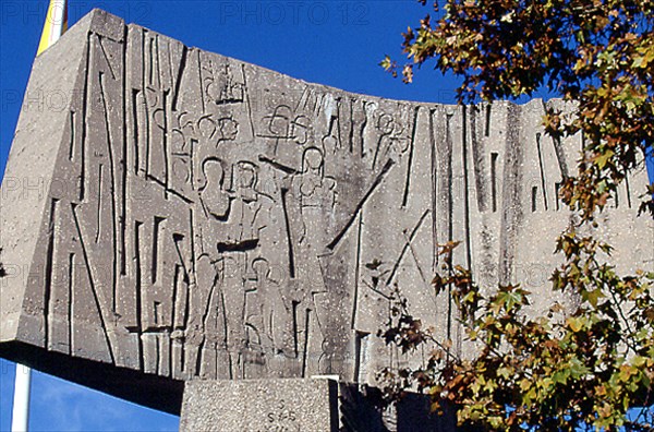 VAQUERO PALACIOS/VAQUERO TURCIOS
MONUMENTO AL DESCUBRIMIENTO DE AMERICA EN LOS JARDINES DEL
