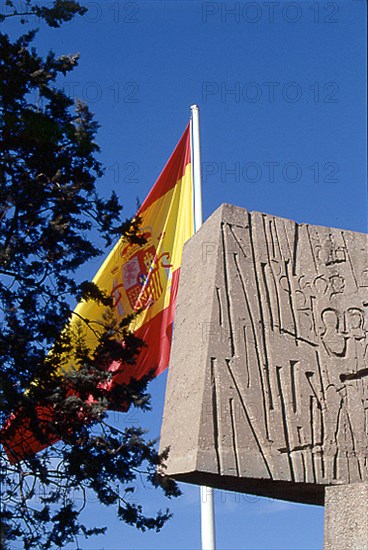 VAQUERO PALACIOS/VAQUERO TURCIOS
MONUMENTO AL DESCUBRIMIENTO DE AMERICA EN LOS JARDINES DEL