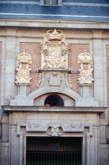 GOMEZ DE MORA JUAN 1586-1646
PORTADA DE LA CASA DE LA VILLA - EDIFICIO TERMINADO POR TEODORO