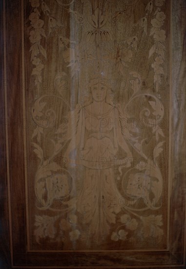 INTERIOR-DETALLE DE MARQUETERIA-FIGURA FEMENINA CON GRUTESCOS
BATH, COUNTRY/CASA