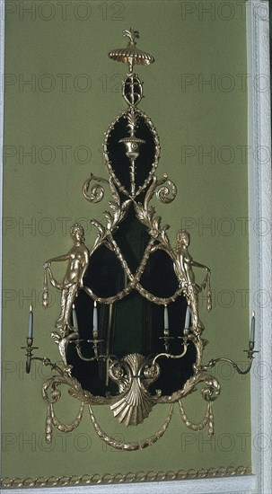 ESPEJO CON APLIQUES EN BRONCE DORADO-ESTILO GEORGIANO-JORGE III- 1760/1820
LONDRES, OSTELEY PARK/