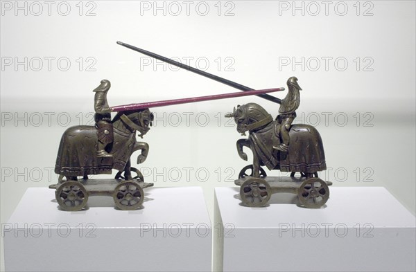 D- DOS CABALLEROS JUSTANDO - 1500 - LATON
VIENA, KUNSTHISTORISCHES MUSEUM
AUSTRIA