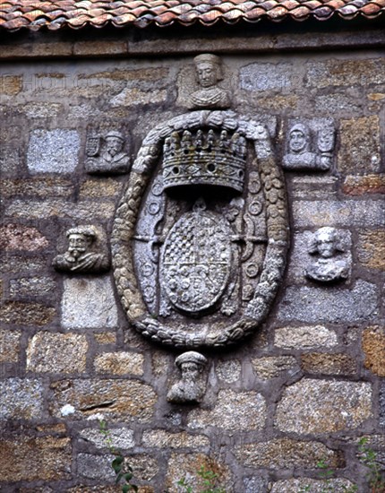 ESCUDO HERALDICO CON BLASONES DE LA FAMILIA-PALACIO CONSTRUIDO POR JOSE PARDO DE FIGUEROA S