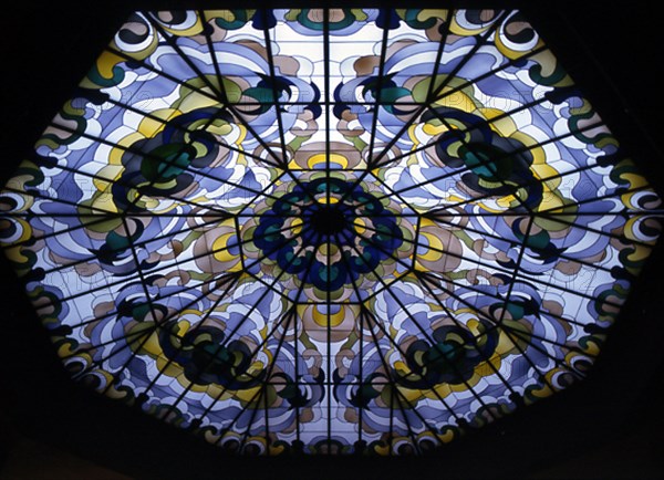 CUPULA DE CRISTAL DE COLORES
DALLAS-TEXAS, HOTEL
EEUU

This image is not downloadable. Contact