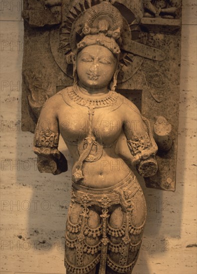 DIOSA INDIA DE RAJASTHAN-PERIODO MEDIEVAL S X-XI-HINDUISMO TARDIO
FORT WORTH-TEXAS, MUSEO