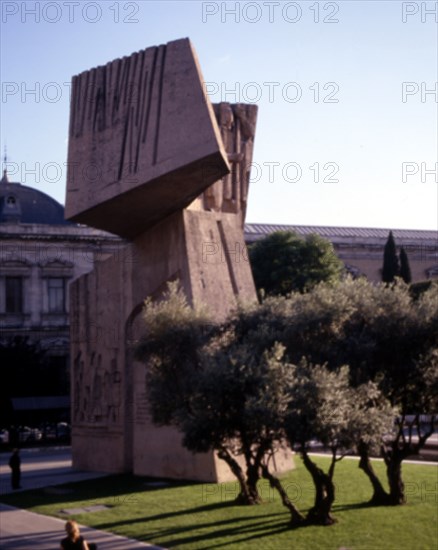 VAQUERO PALACIOS/VAQUERO TURCIOS
MONUMENTO AL DESCUBRIMIENTO DE AMERICA EN LOS JARDINES DEL