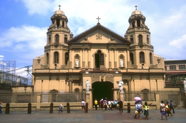 Eglise de Quiapo, à Manille