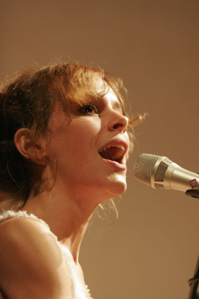 Emily Loizeau, 2006