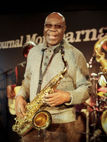 Manu Dibango en répétition, 2011