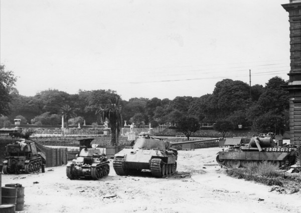 Tanks in the Jardin du Luxembourg, Paris, next to the Senate Palace, during the Liberation (August 1944)