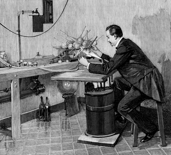 Fabrication of a cathodic lightbulb