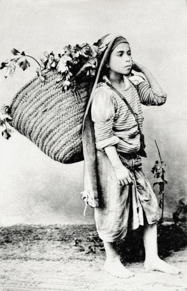 Enfant au travail.