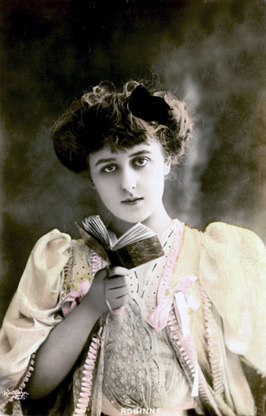Gabrielle ROBINNE