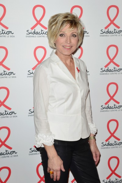 Évelyne Dhéliat, 2016