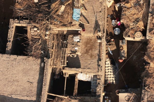 Scène de la vie quotidienne aux environs de Louxor