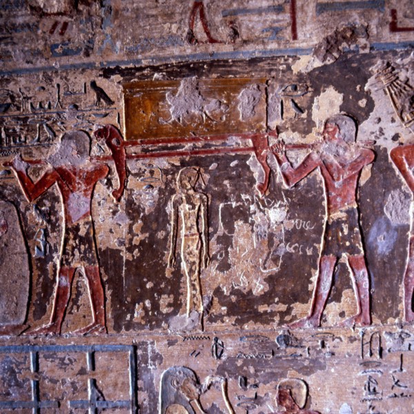 El Kab, tomb of Paheri, carrying a coffer