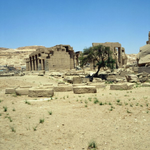 Ramesseum, Temple of Ramses II, second pylon and hypostyle hall