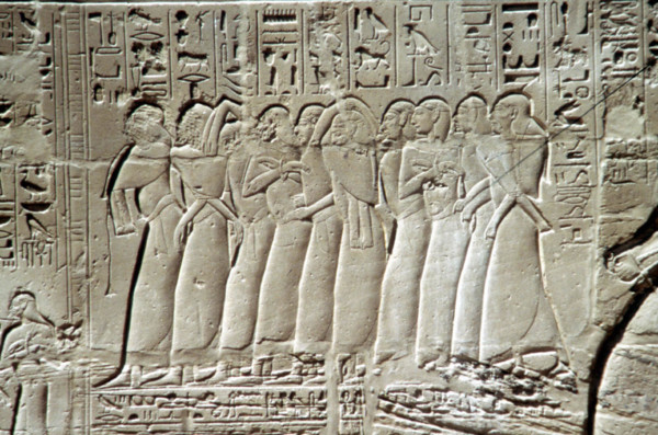 Karnak, Prisonniers