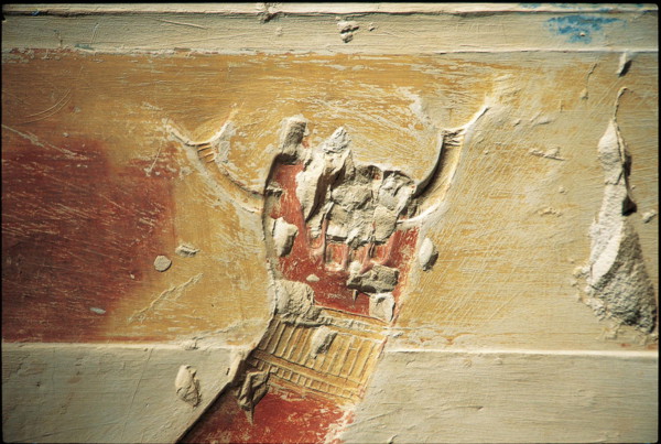 Abydos, Main du Pharaon ouvre la porte du "naos"