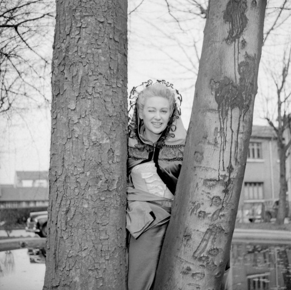 Martine Carol