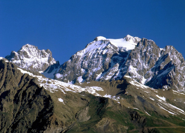 Vue du col de la Pousterle, en direction du Pic sans Nom à gauche et du Pelvoux