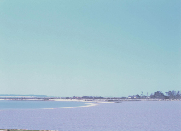 Vue du littoral de Port des Barques en direction de l'Ile