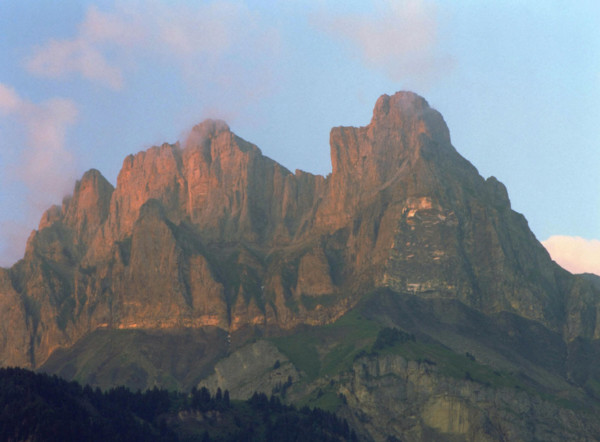 Vue de Sallanches en direction des Aiguilles de Varan