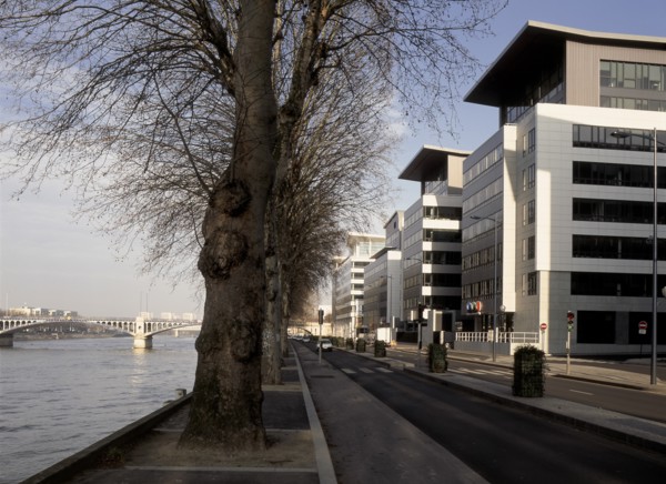 Immeuble de bureaux Equinox, Clichy, en bordure de Seine / 92 Hauts-de-Seine / Rég. Ile-de-France/