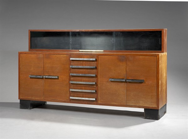 Jourdain, Sideboard