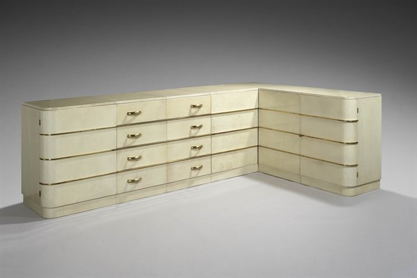 Adnet, L-shaped piece