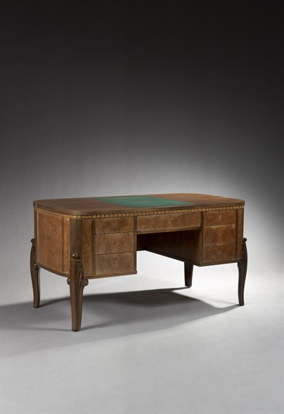 Desk with seven drawers